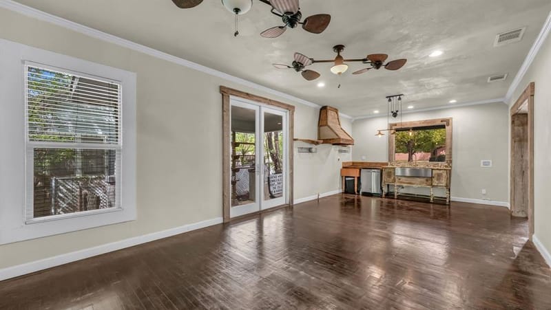 900 E Hubbard Street, Mineral Wells TX 76067 - Photo 15