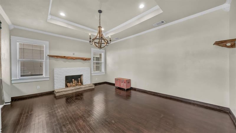 900 E Hubbard Street, Mineral Wells TX 76067 - Photo 8