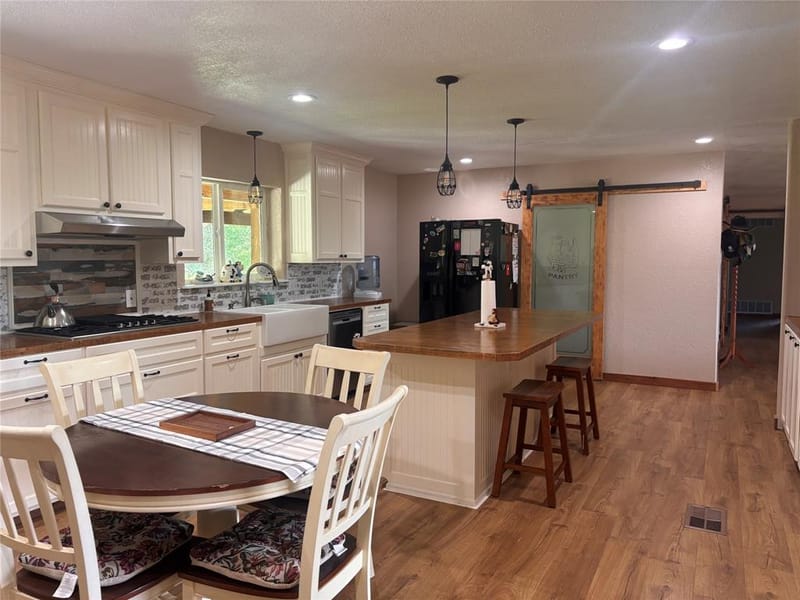 5355 Banks Road, Fort Worth TX 76140 - Photo 8