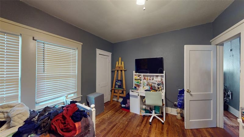 704 Cameron Avenue, Dallas TX 75223 - Photo 13