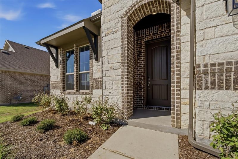 3007 Leopard Lane, Ennis TX 75119 - Photo 5