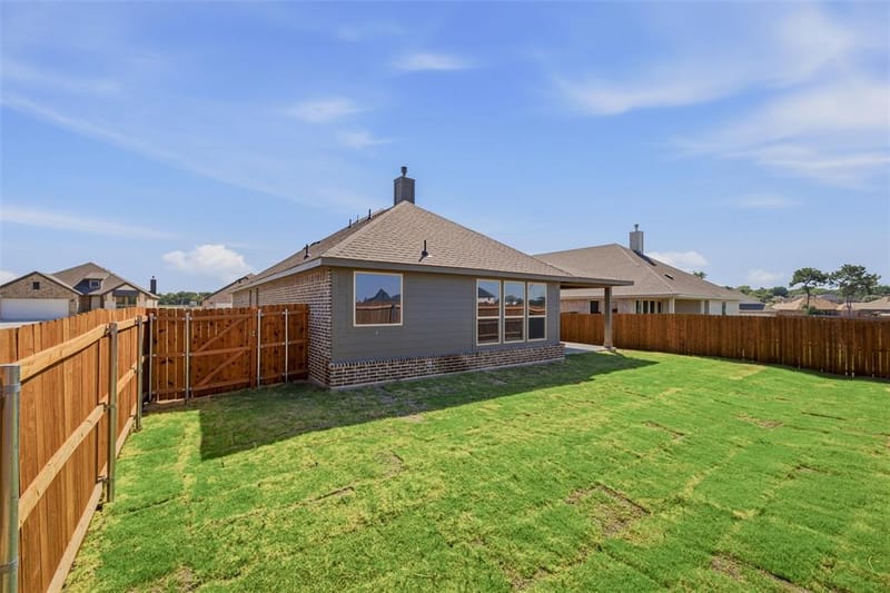 3007 Leopard Lane, Ennis TX 75119 - Photo 29