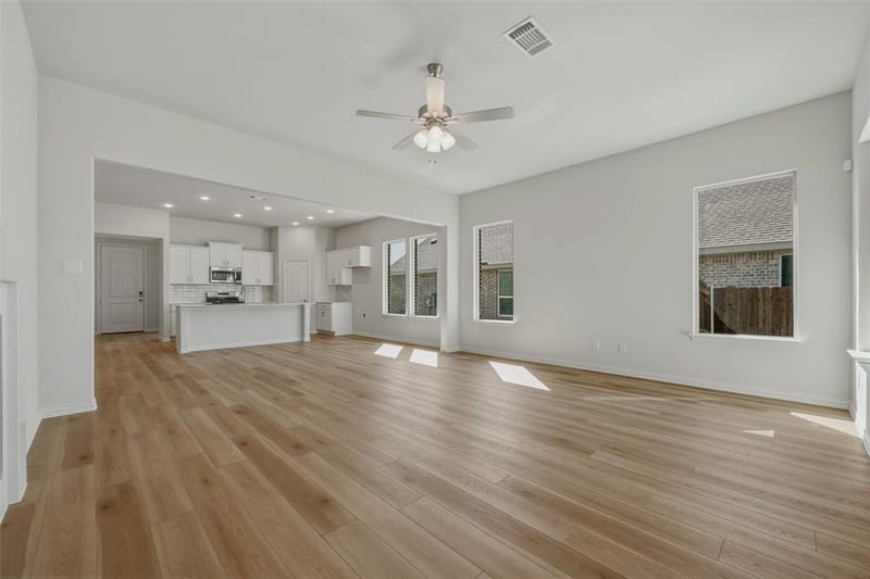 3007 Leopard Lane, Ennis TX 75119 - Photo 8