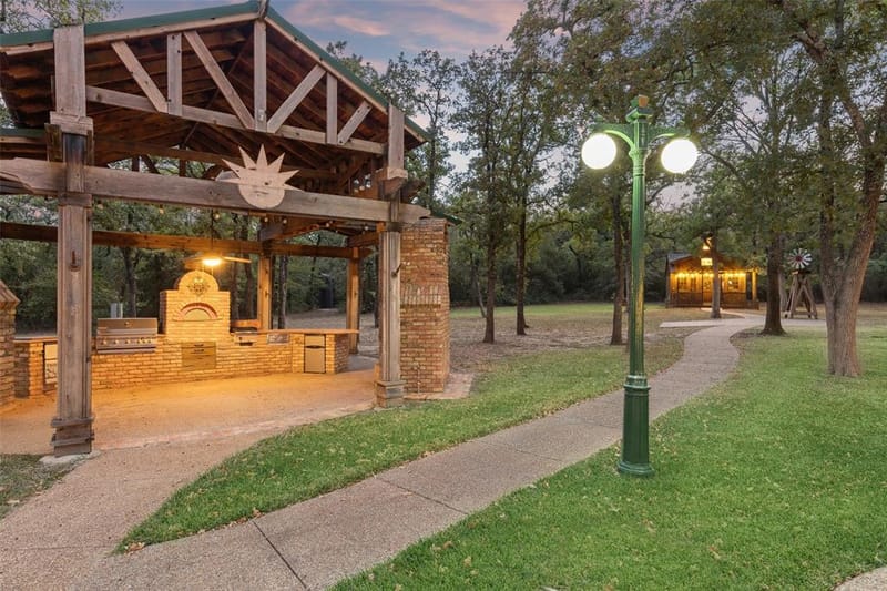 385 Meadow View Drive, Argyle TX 76226 - Photo 39