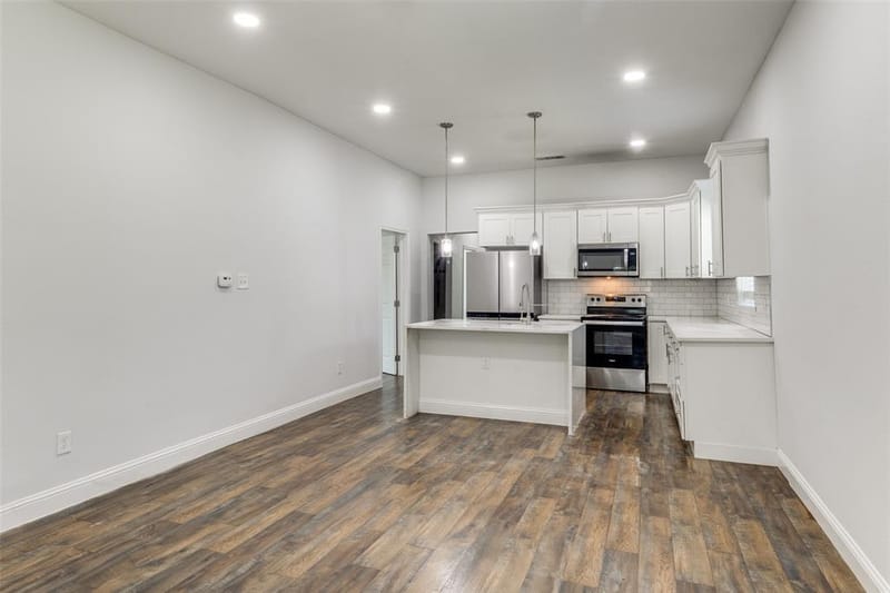 2323 Stoneman Street, Dallas TX 75215 - Photo 6
