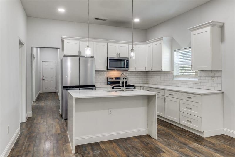 2323 Stoneman Street, Dallas TX 75215 - Photo 7