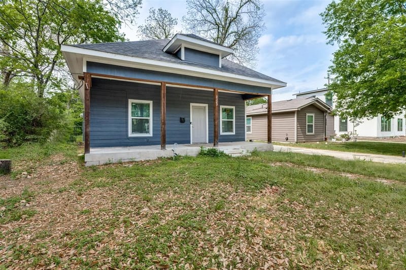 2323 Stoneman Street, Dallas TX 75215 - Photo 3