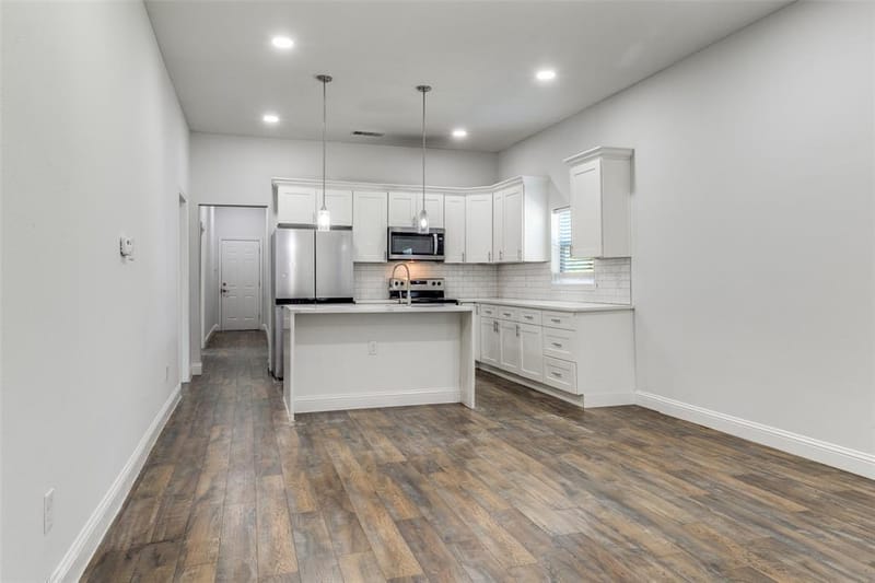 2323 Stoneman Street, Dallas TX 75215 - Photo 5