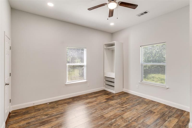 2323 Stoneman Street, Dallas TX 75215 - Photo 14