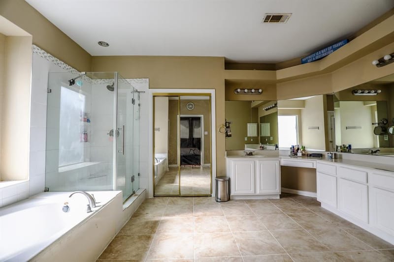 611 Laura Lane, Grand Prairie TX 75052 - Photo 28