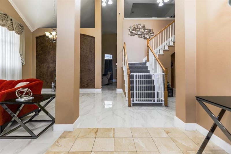 611 Laura Lane, Grand Prairie TX 75052 - Photo 5