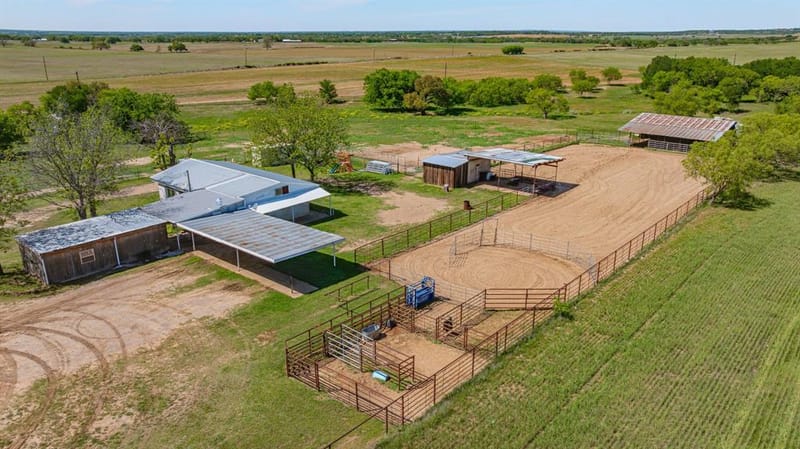 1301 County Road 440, De Leon TX 76444