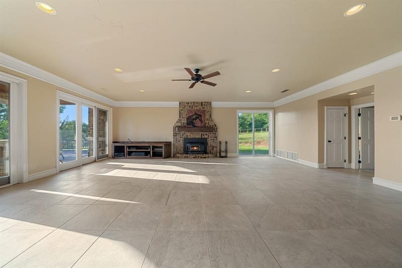 6068 NORTHVIEW Court, Aubrey TX 76227 - Photo 8