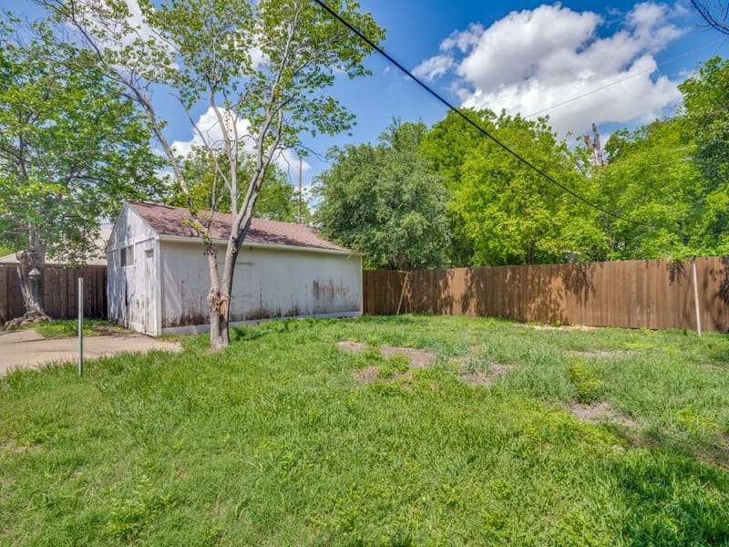 2315 Inadale Avenue, Dallas TX 75228 - Photo 32