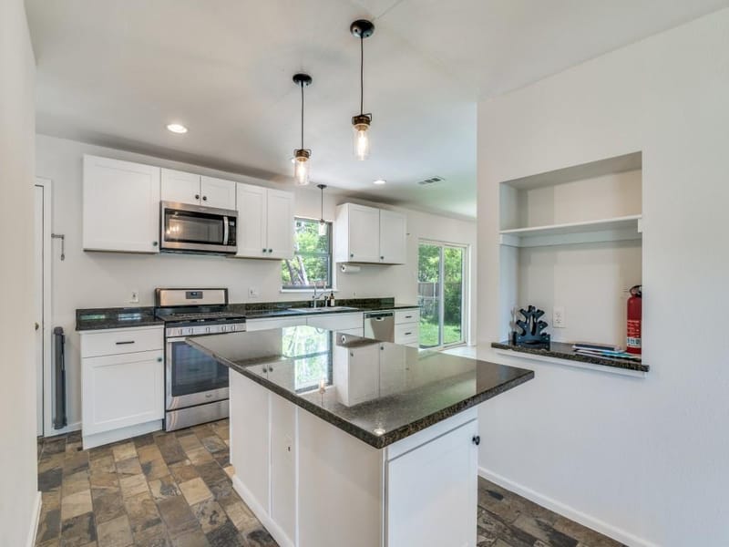 2315 Inadale Avenue, Dallas TX 75228 - Photo 14