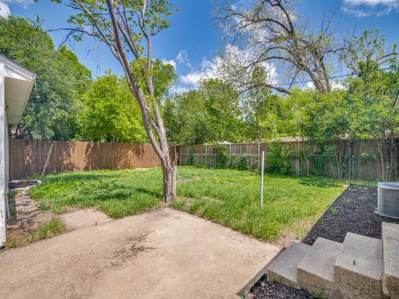 2315 Inadale Avenue, Dallas TX 75228 - Photo 31