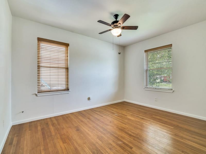 2315 Inadale Avenue, Dallas TX 75228 - Photo 29