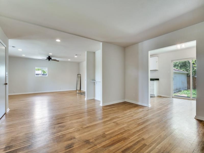 2315 Inadale Avenue, Dallas TX 75228 - Photo 8
