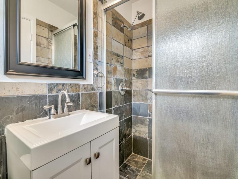2315 Inadale Avenue, Dallas TX 75228 - Photo 25