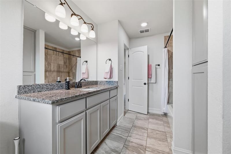 2501 Bunker Hill Drive, Burleson TX 76028 - Photo 25