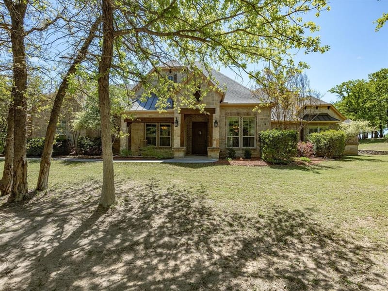 104 Lariat Court, Azle TX 76020 - Photo 3