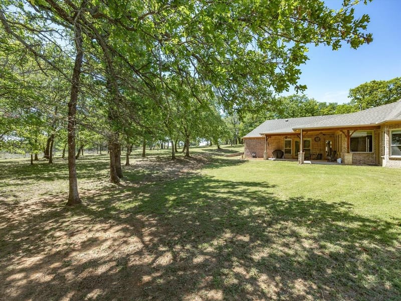 104 Lariat Court, Azle TX 76020 - Photo 11