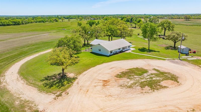 802 Private Road 1675, Stephenville TX 76401 - Photo 5
