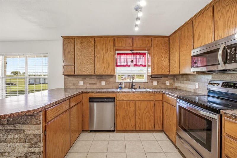 802 Private Road 1675, Stephenville TX 76401 - Photo 11