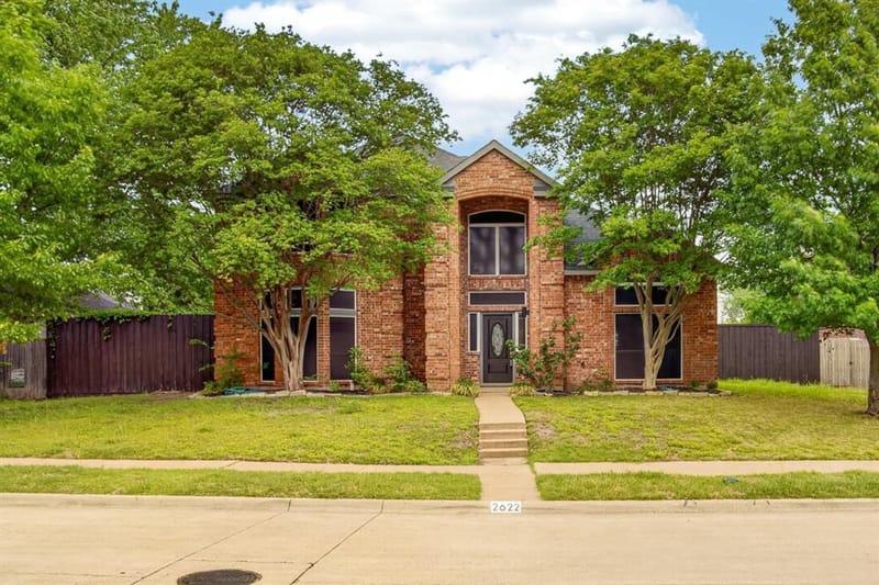 2622 Covington Drive, Garland TX 75040 - Photo 2