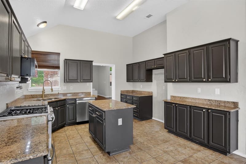2622 Covington Drive, Garland TX 75040 - Photo 8