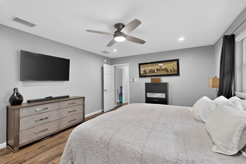 5102 Denton Drive, Dallas TX 75235 - Photo 11