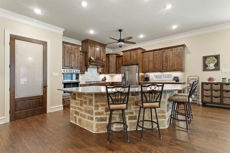 6923 Saint Anthony Drive, Tyler TX 75703 - Photo 9