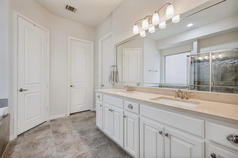 2841 Edinburgh, Carrollton TX 75006 - Photo 17