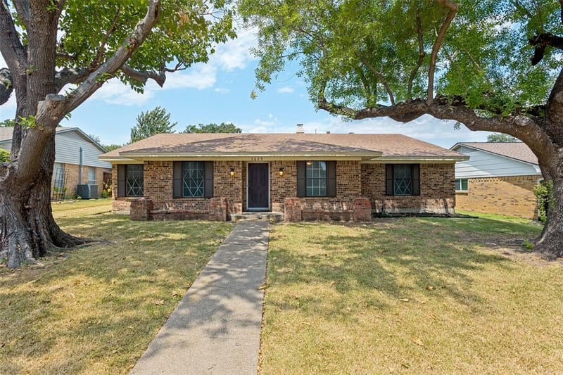 2629 Montclair Lane, Mesquite TX 75150