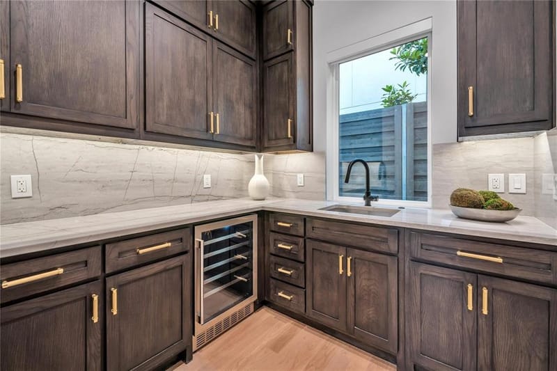 419 W Colorado Boulevard, Dallas TX 75208 - Photo 15