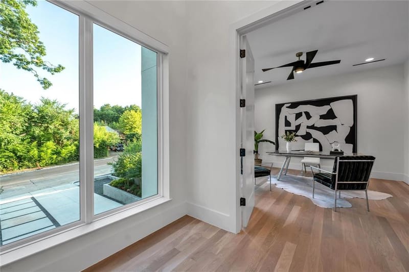 419 W Colorado Boulevard, Dallas TX 75208 - Photo 4