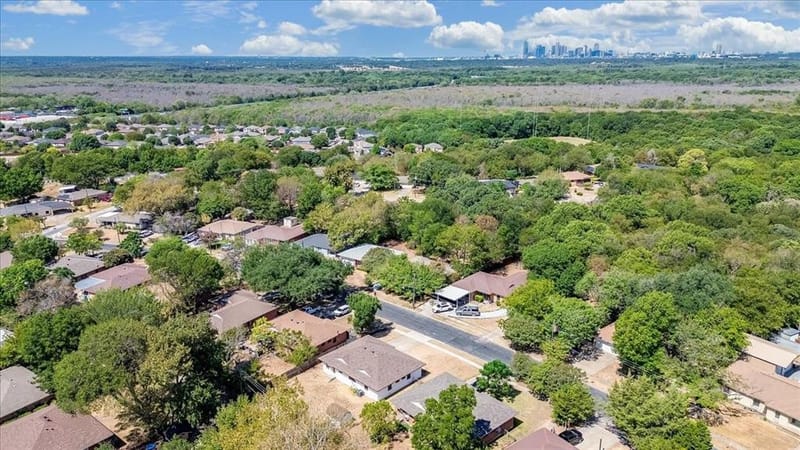 6540 Seco Boulevard, Dallas TX 75217 - Photo 32