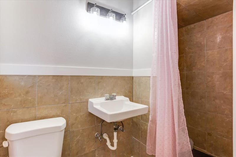 6540 Seco Boulevard, Dallas TX 75217 - Photo 18