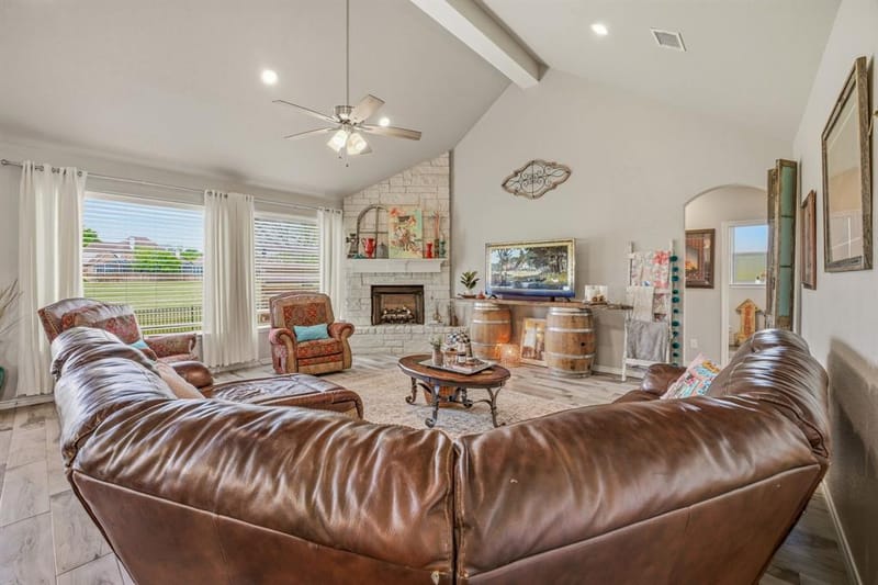 191 Crenshaw Court, Stephenville TX 76401 - Photo 4