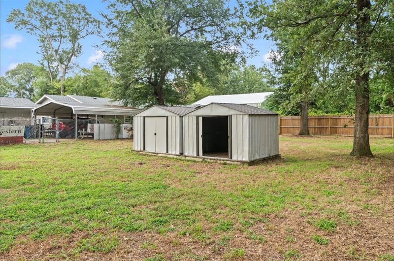 921 Bradleys Bend, Tool TX 75143 - Photo 19