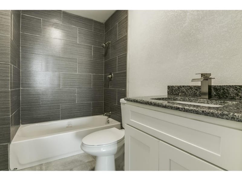 126 Neches, Dallas TX 75208 - Photo 17