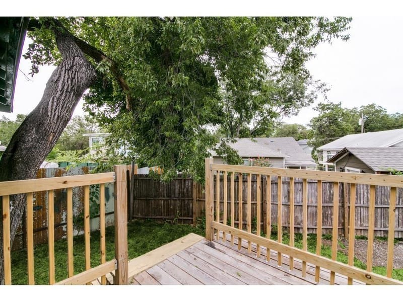 126 Neches, Dallas TX 75208 - Photo 18