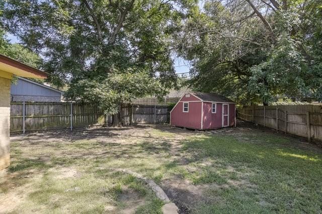 802 Crest Oak Court, Arlington TX 76012 - Photo 23