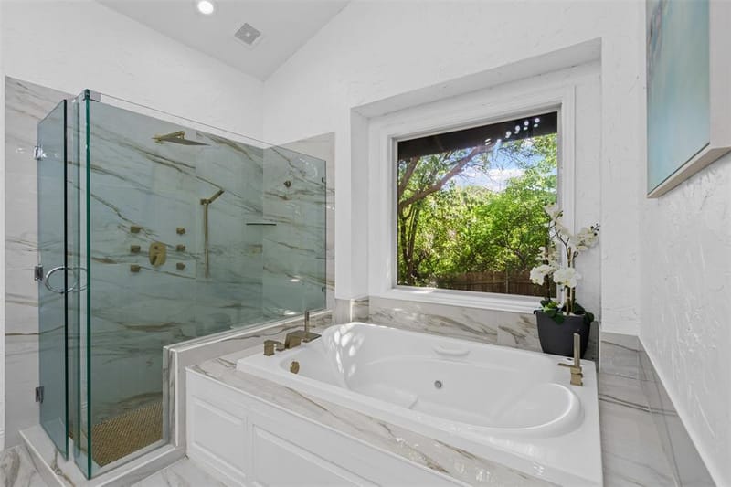 108 Dustin Circle, Hudson Oaks TX 76087 - Photo 13