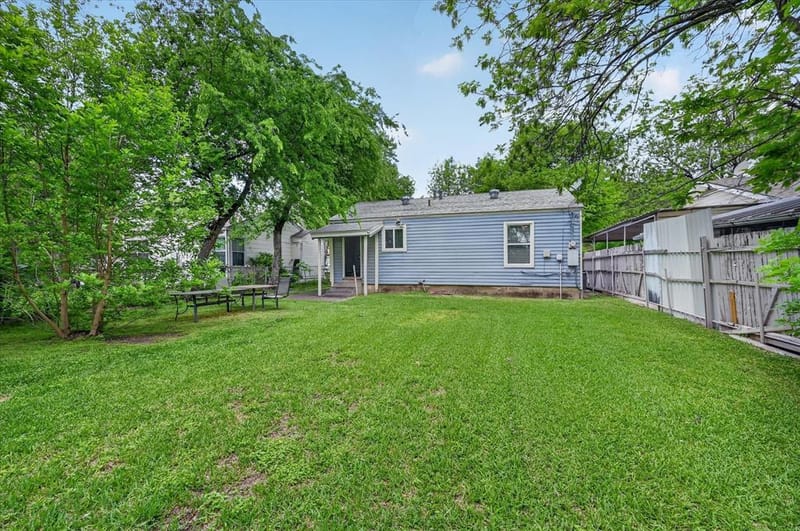 4221 Lisbon Street, Fort Worth TX 76107 - Photo 18
