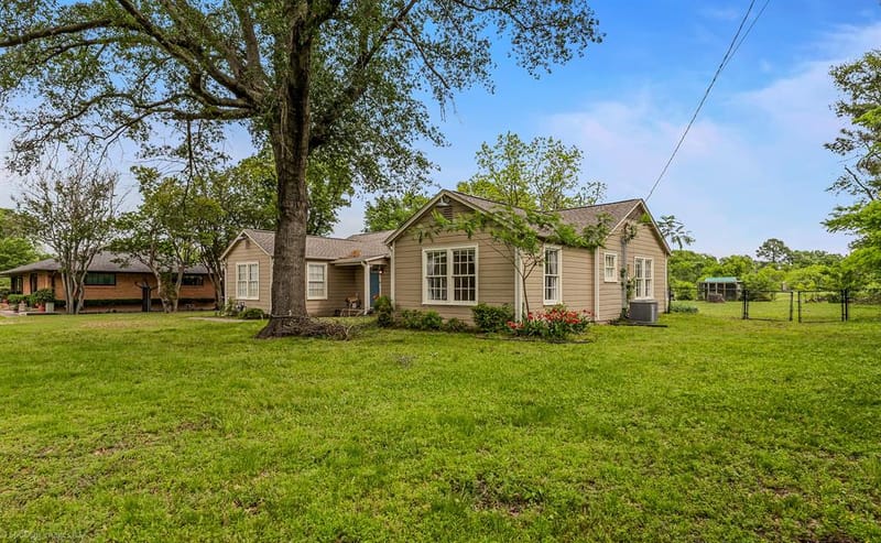 914 Griffith Avenue, Terrell TX 75160 - Photo 3
