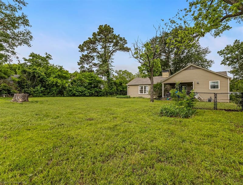 914 Griffith Avenue, Terrell TX 75160 - Photo 24