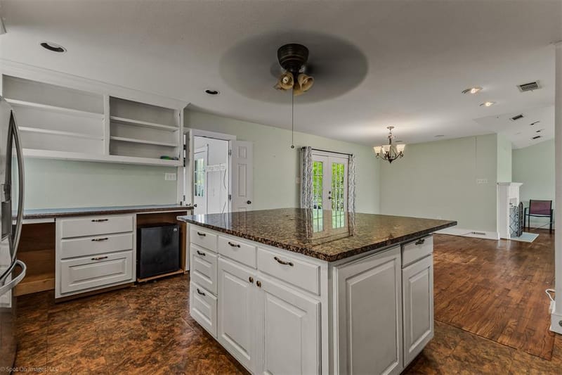 914 Griffith Avenue, Terrell TX 75160 - Photo 14
