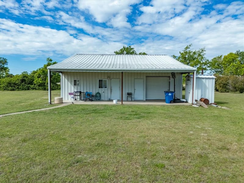 2414 E Ennis Avenue # A, Ennis TX 75119 - Photo 26