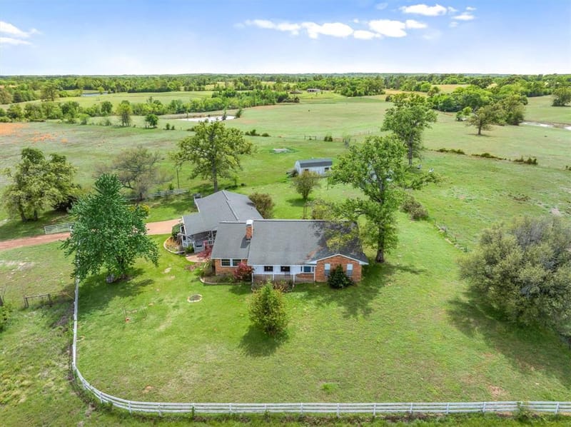 1421 Vz County Road 2319, Canton TX 75103 - Photo 2